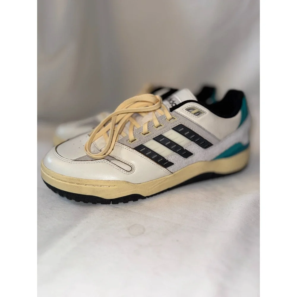 Adidas Artillery 24 ID3971 Mens Sneaker 10.5 Off White Athletic Basketball Shoes